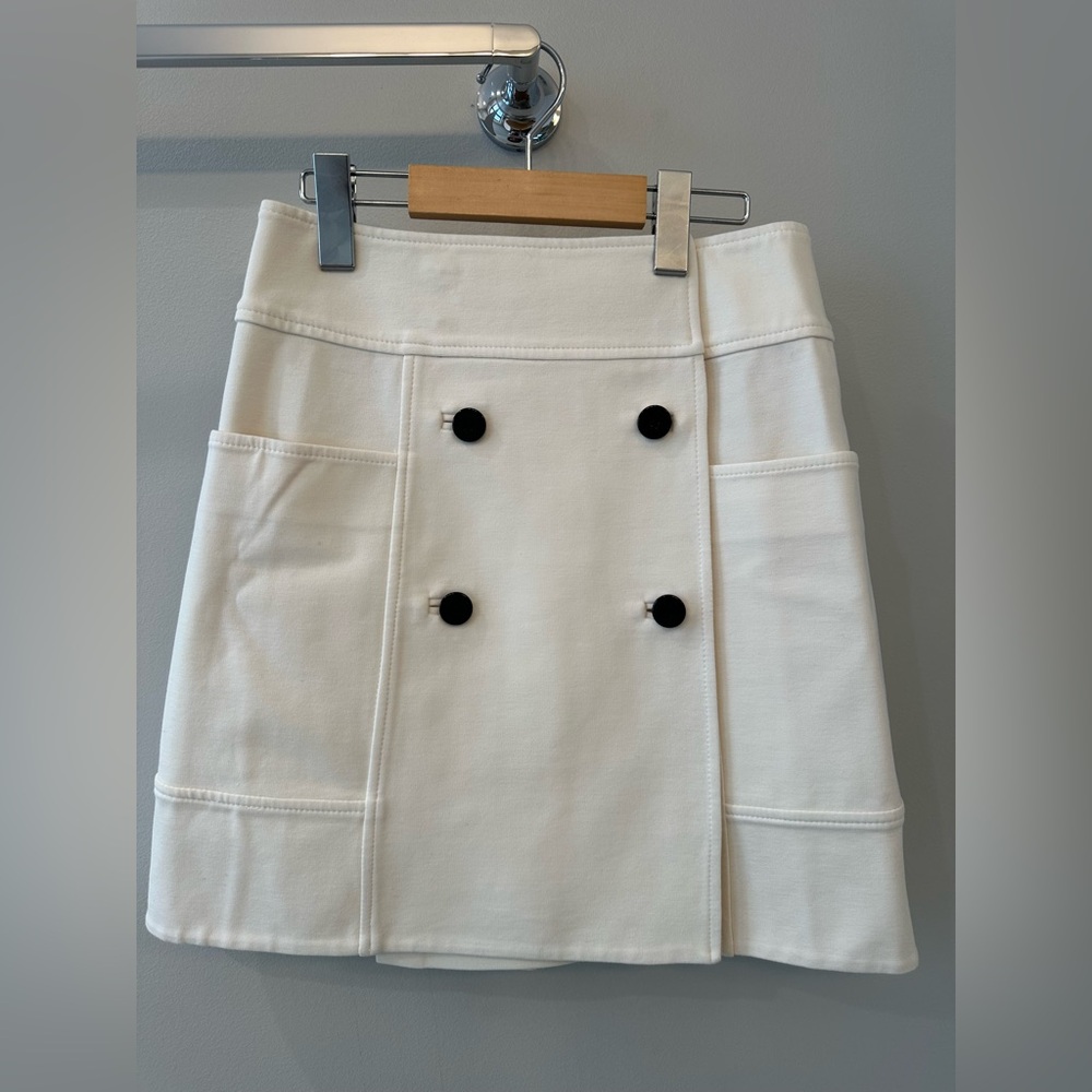 Elegant White Double-Breasted Skirt